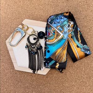 Purse‎ charm and scarf/twilly set